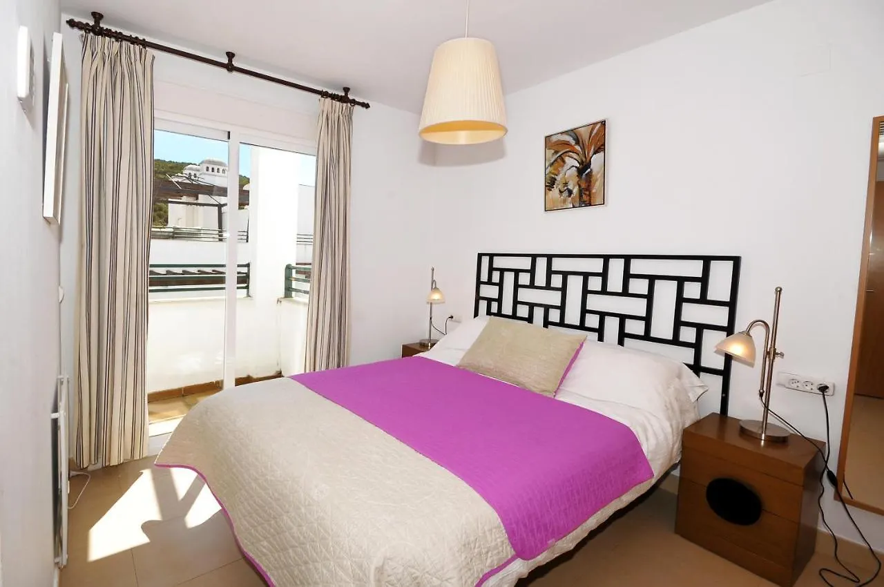 3 Bedroom Townhouse Benahavis Village 0*,